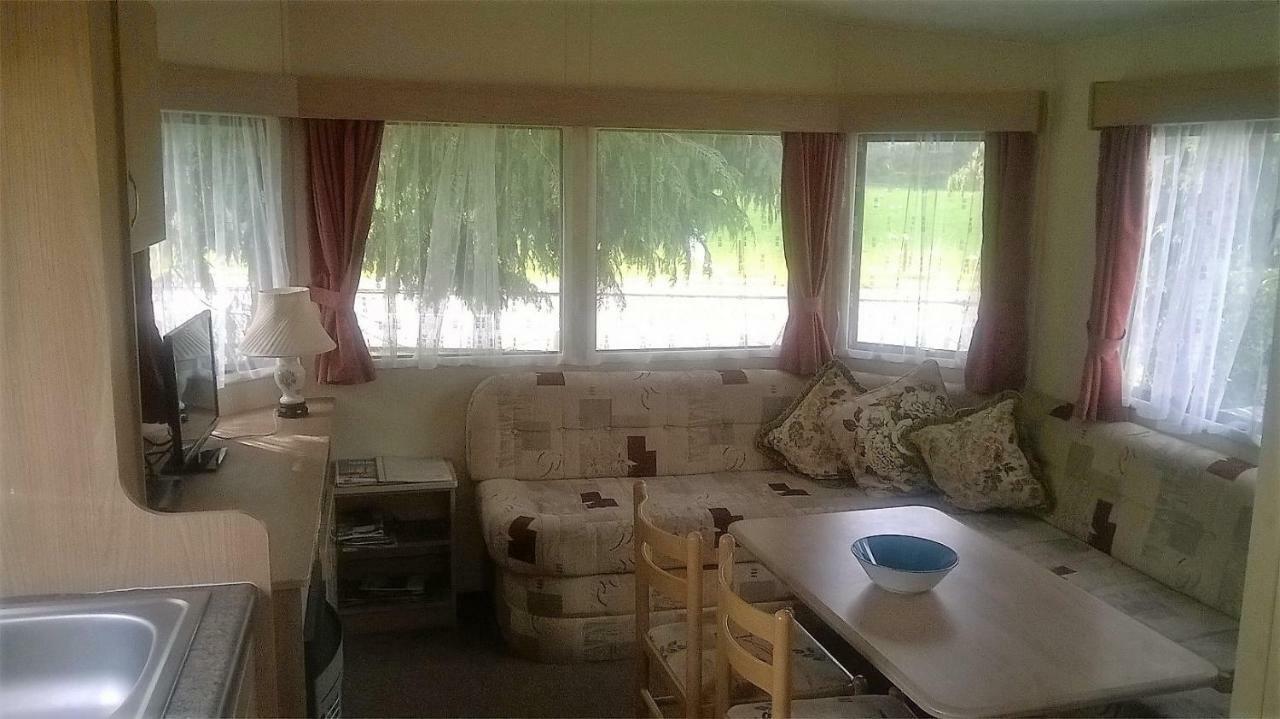 West Lodge Caravan Park Криф Экстерьер фото